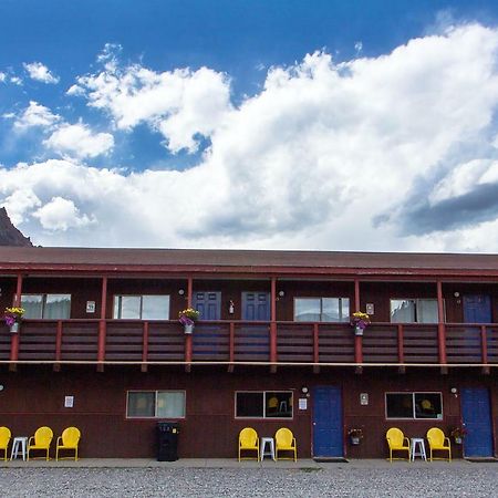 High Country Motel And Cabins Cooke City Ngoại thất bức ảnh