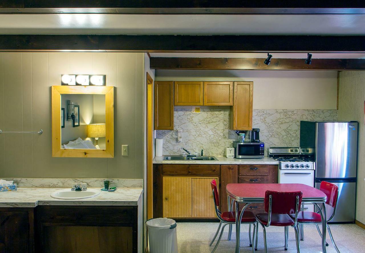 High Country Motel And Cabins Cooke City Ngoại thất bức ảnh